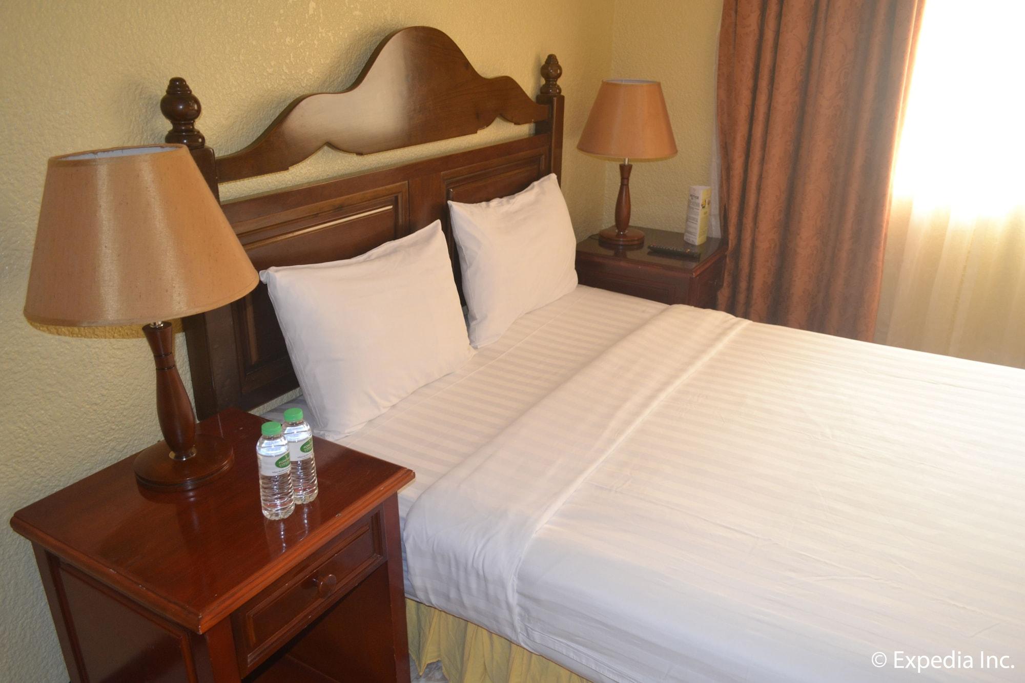 Fontana Hotel And Villas - Fontana Hot Spring Leisure Parks Mabalacat Екстер'єр фото