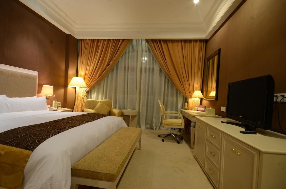 Fontana Hotel And Villas - Fontana Hot Spring Leisure Parks Mabalacat Екстер'єр фото