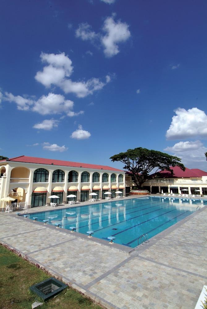 Fontana Hotel And Villas - Fontana Hot Spring Leisure Parks Mabalacat Екстер'єр фото