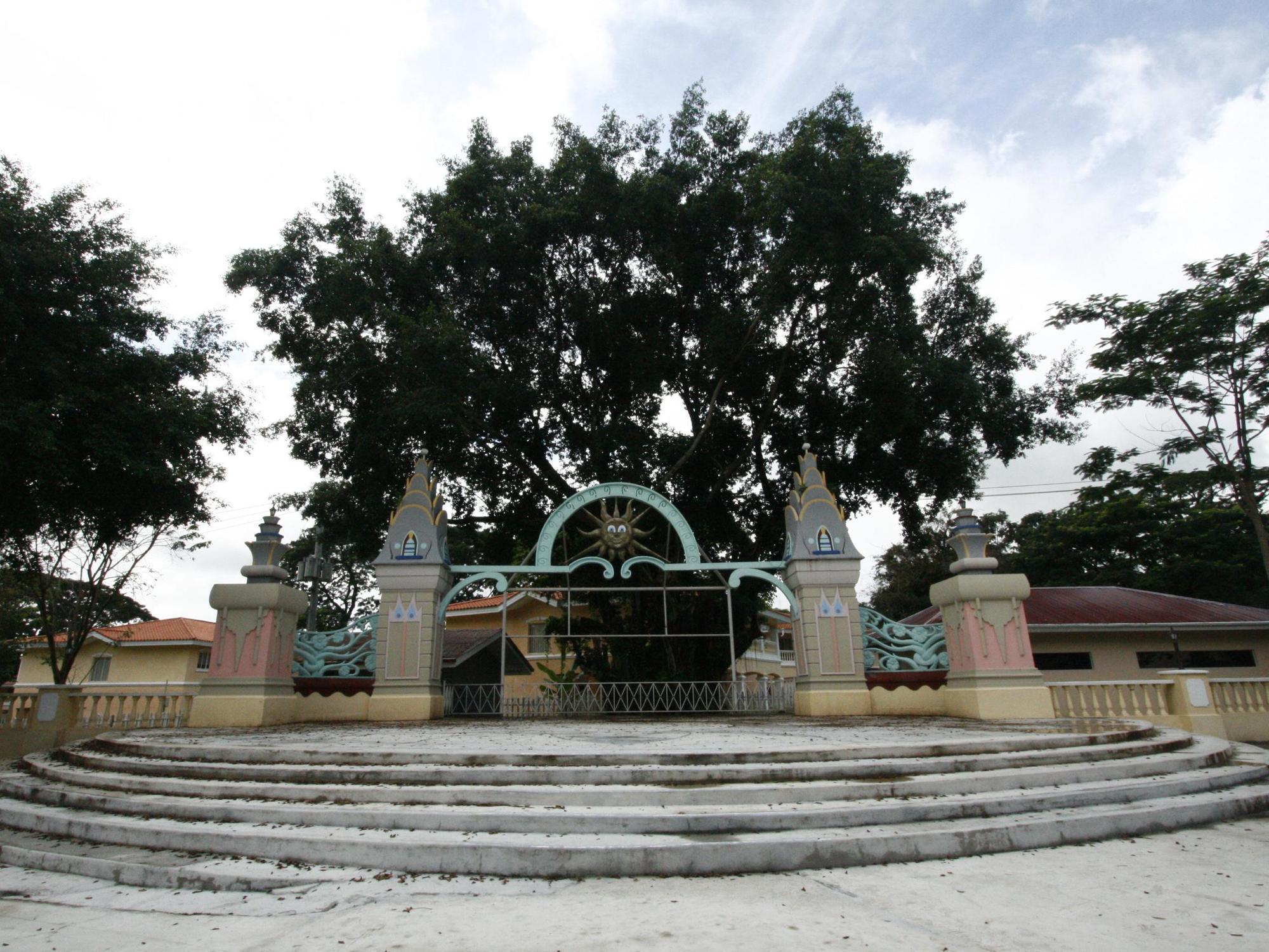 Fontana Hotel And Villas - Fontana Hot Spring Leisure Parks Mabalacat Екстер'єр фото