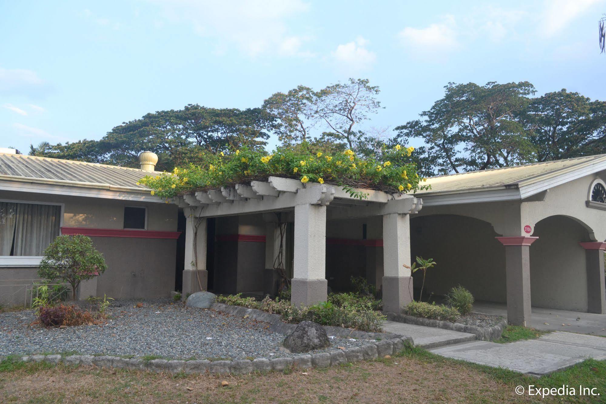 Fontana Hotel And Villas - Fontana Hot Spring Leisure Parks Mabalacat Екстер'єр фото
