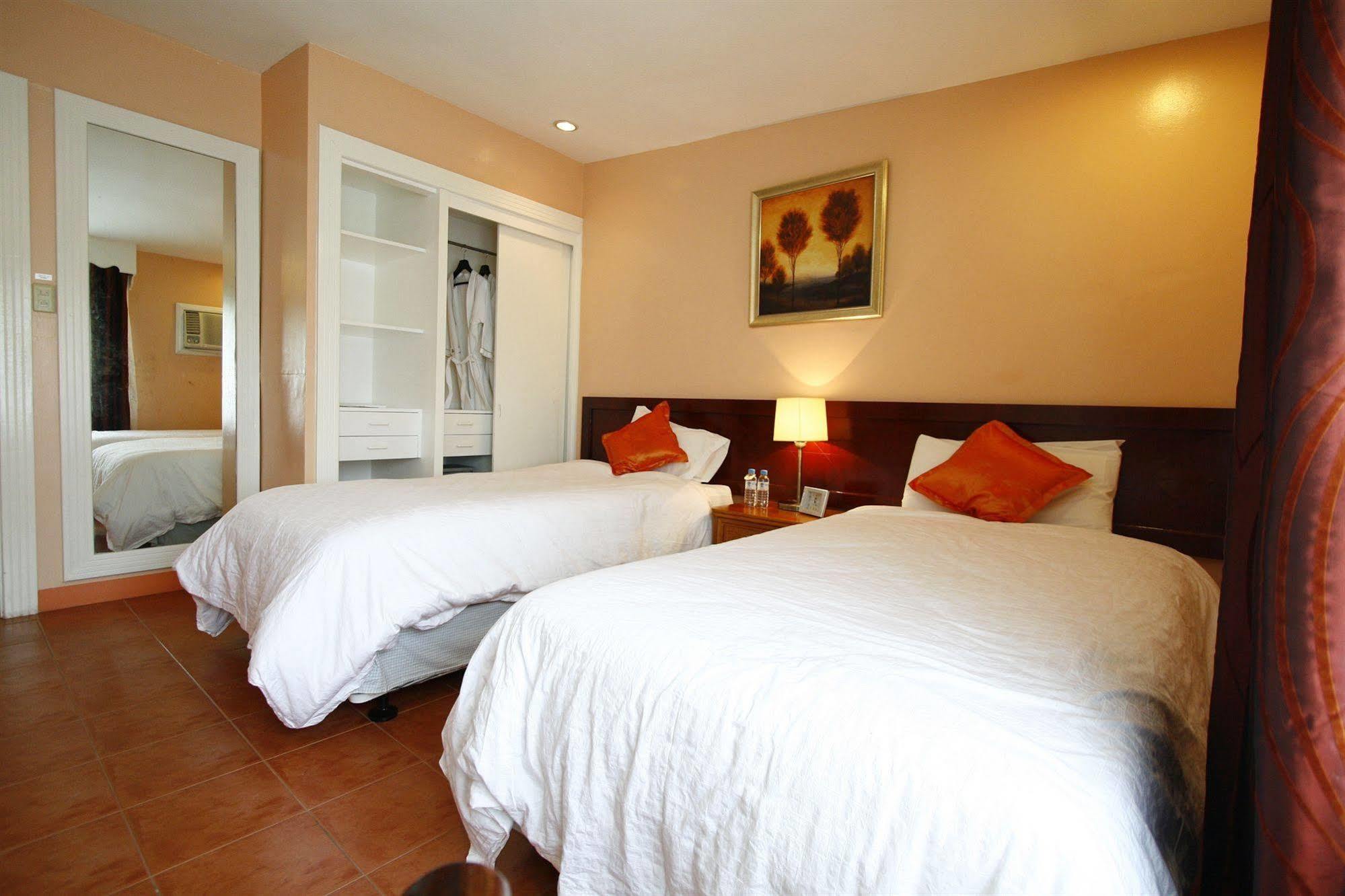 Fontana Hotel And Villas - Fontana Hot Spring Leisure Parks Mabalacat Екстер'єр фото