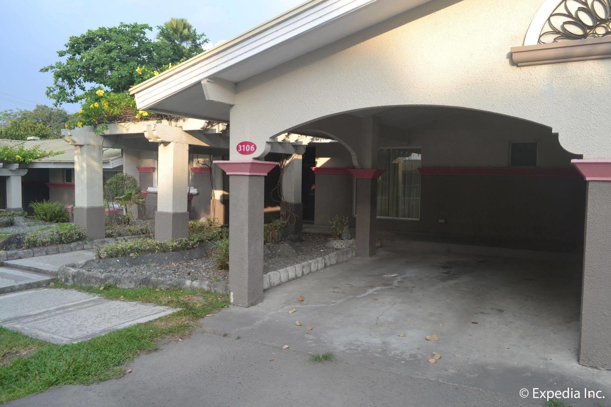 Fontana Hotel And Villas - Fontana Hot Spring Leisure Parks Mabalacat Екстер'єр фото