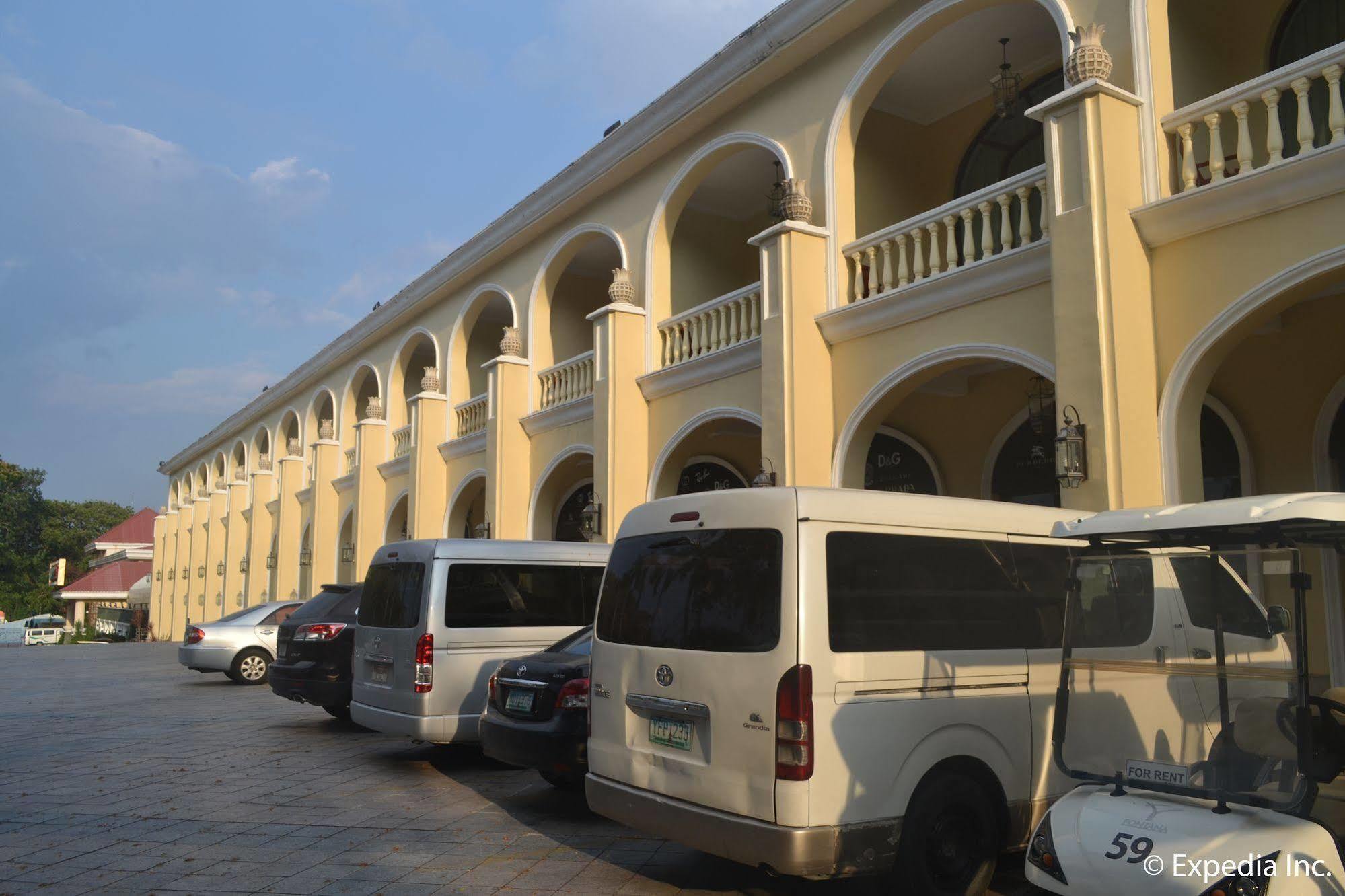 Fontana Hotel And Villas - Fontana Hot Spring Leisure Parks Mabalacat Екстер'єр фото